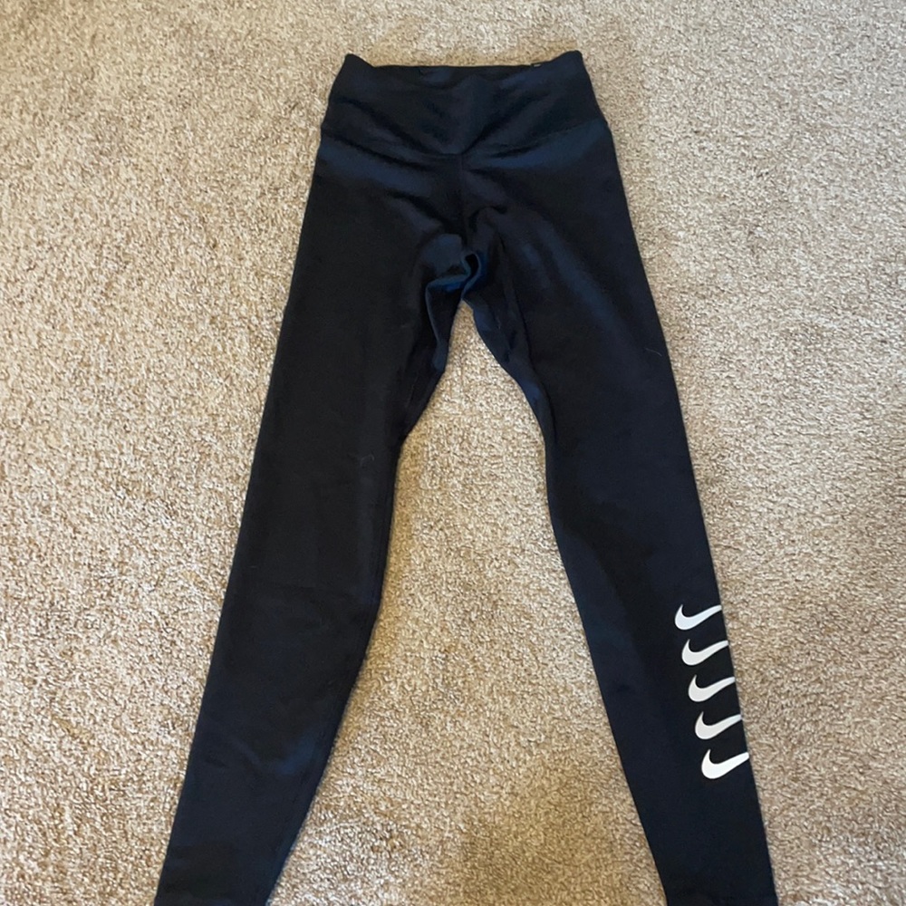 black nike leggings